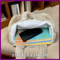 FLUFFY TAS